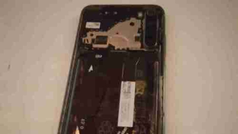 Me ajuda a comprar um aparelho, um celular novo poço x6 pro que o meu já não segura carga só segura tomada 