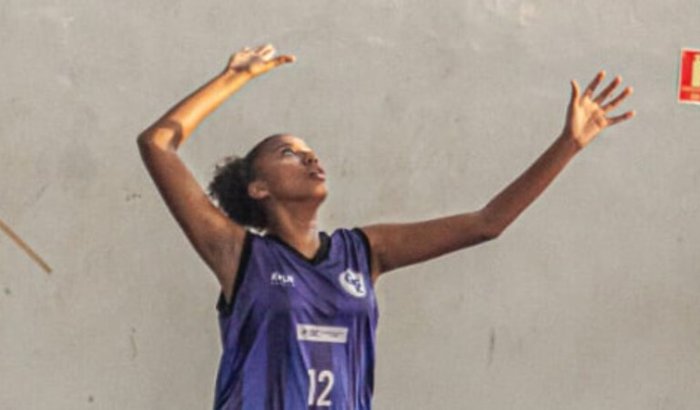 Ajude a Aninha a participar do Campeonato Brasileiro Volei Interclubes