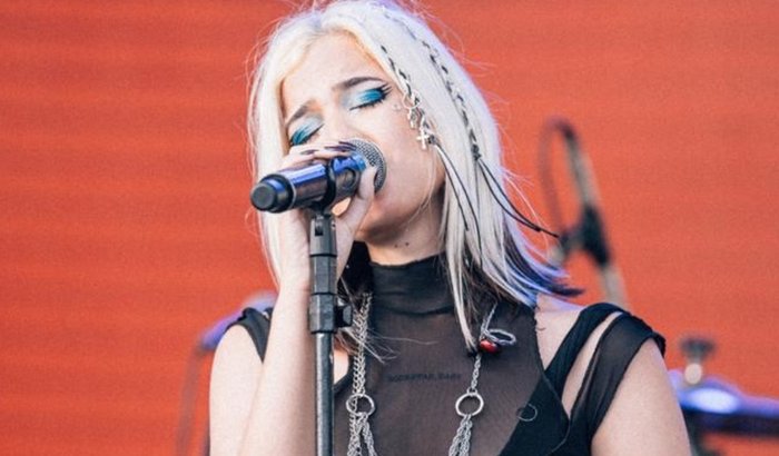 Me ajuda a gravar meu clipe?