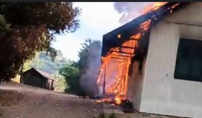 Ajuda para refazer a casa