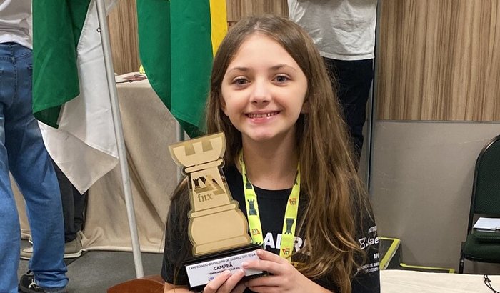 Ajude a Maria Eduarda Lisboa a conquistar seu 4° título de Campeã Nacional de Xadrez