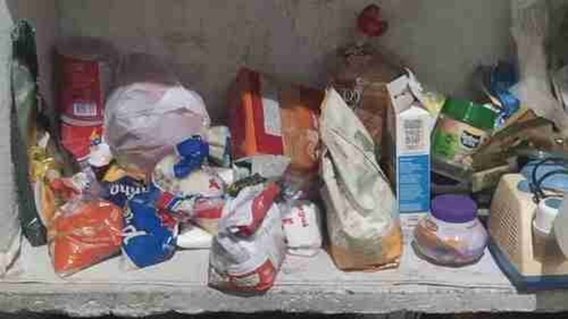 NÓS AJUDA COM ALIMENTOS E COM REMÉDIO 