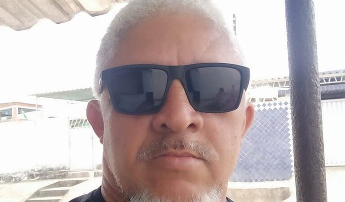 AJUDA PARA A COMPRA DE UMA SANFONA