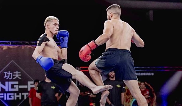 Me ajude a recuperar o meu ombro direito 