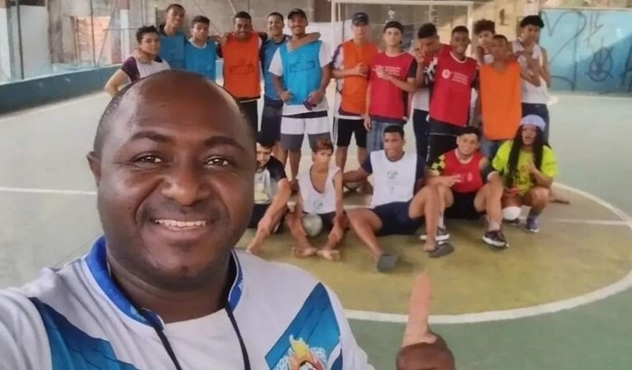 Ajuda para o projeto social família v10