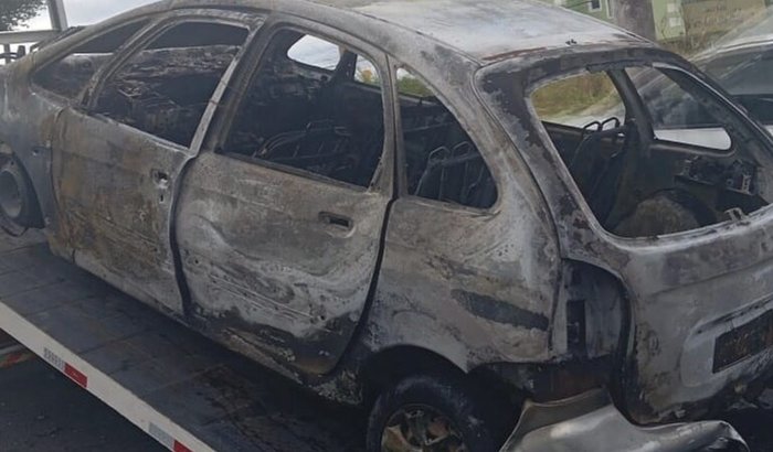 Ajudar a pagar o empréstimo do carro que pegou fogo