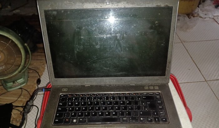 Notebook. Ajude o Marcão a trabalhar!