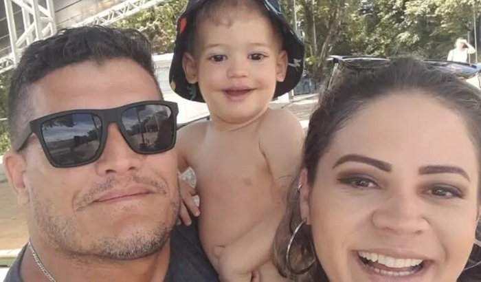 Ajuda nas despesas com filho e casa.