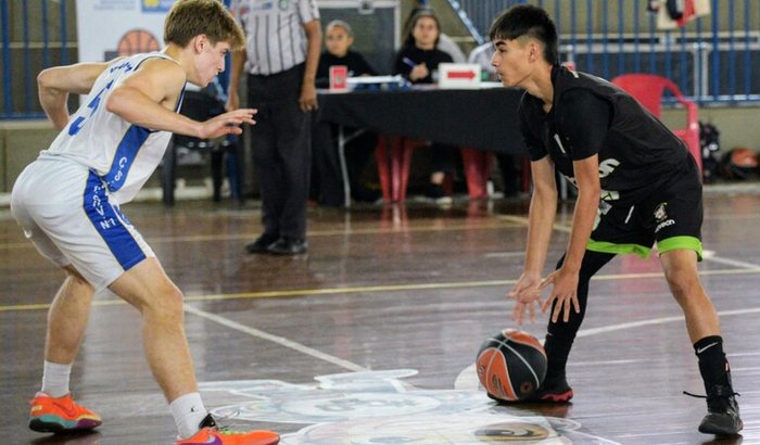 Ajuda para ir jogar a Copa Goiás 