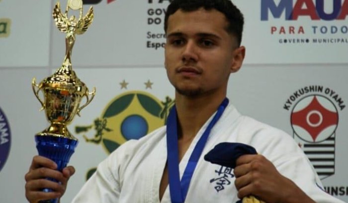 Ajude atleta Heros no mundial de Karatê 