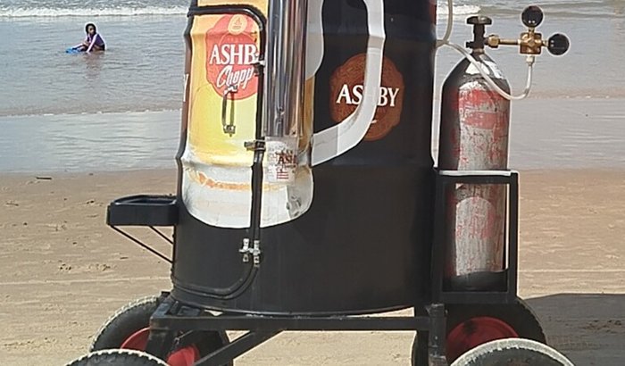 Quero comprar um carretinha p meu  esposo levar o seu carrinho de chopp p praia, para trabalhar.