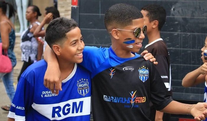 ROGI MIRIM DA MARÉ PARA O MUNDO E