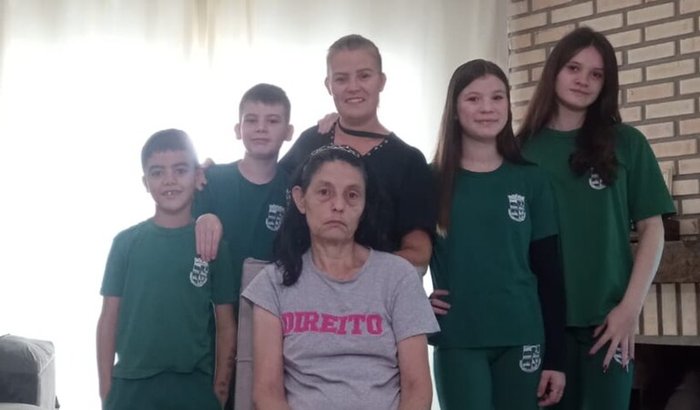 Uma mãe que precisa de ajuda 