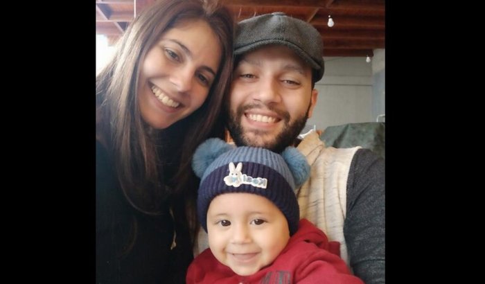 Me ajudem a salvar minha família com um carro