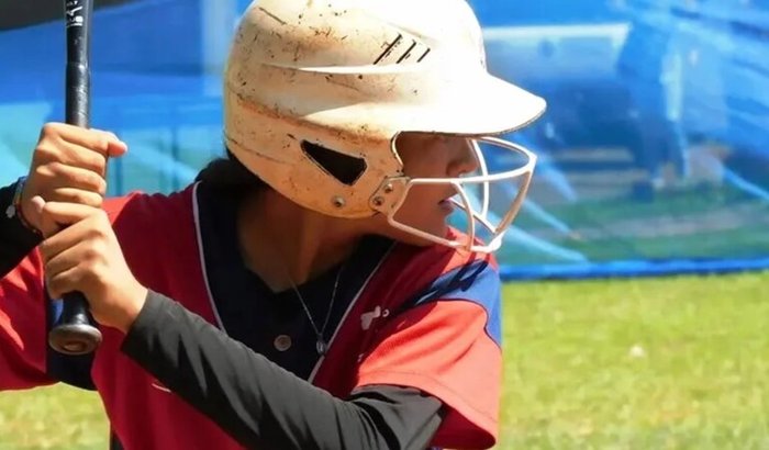 AJUDE NOSSA JÚLIA A DISPUTAR A COPA LITTLE LEAGUE NOS EUA!