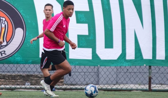 Ajude um Sonho a Virar Realidade: Rumo ao Futebol Europeu!