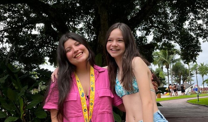 Ajuda para eu e minha amiga realizarmos o sonho da nossa vida de ir para a Disney na formatura!
