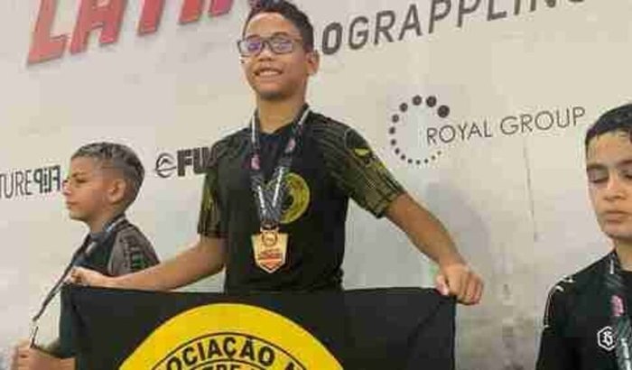 AJUDE O NOSSO ATLETA 