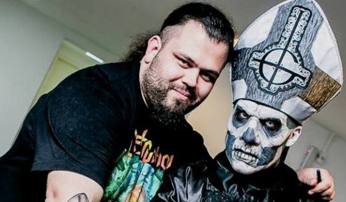 Ação entre amighouls