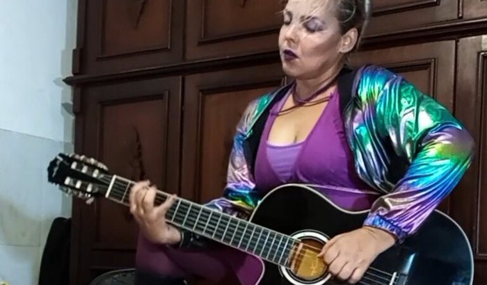 Help Killa - A Little Monster Pobre