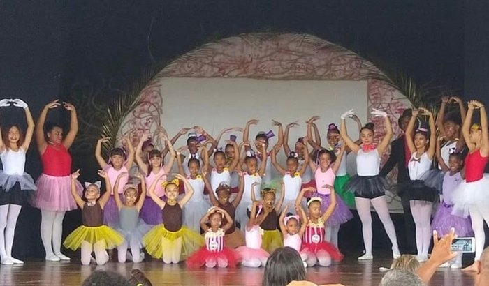 Leve o talento das nossas bailarinas para São Pedro da Aldeia