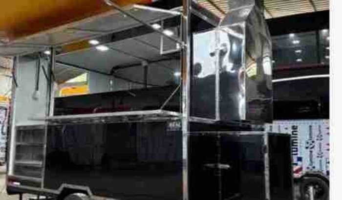 Trailer food truck, me ajudem leiam a descrição 🙏