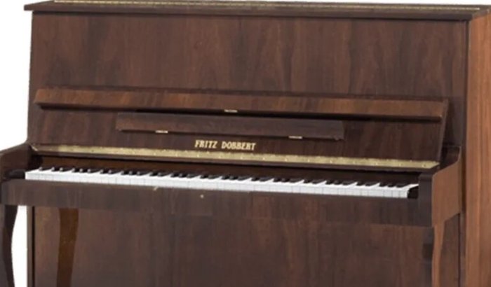 "Ajude uma professora de música a realizar o sonho de ensinar com um piano novo!"
