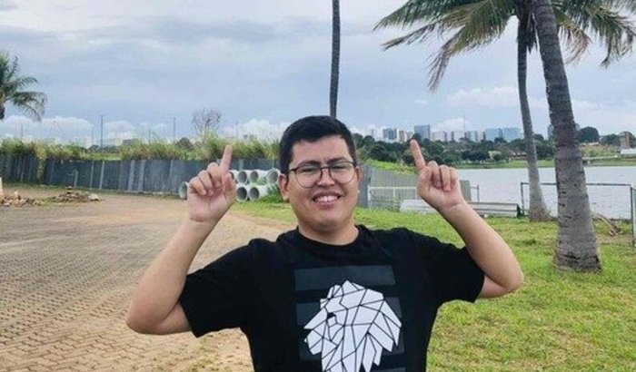 Cirurgia para retirada de uma massa no crânio