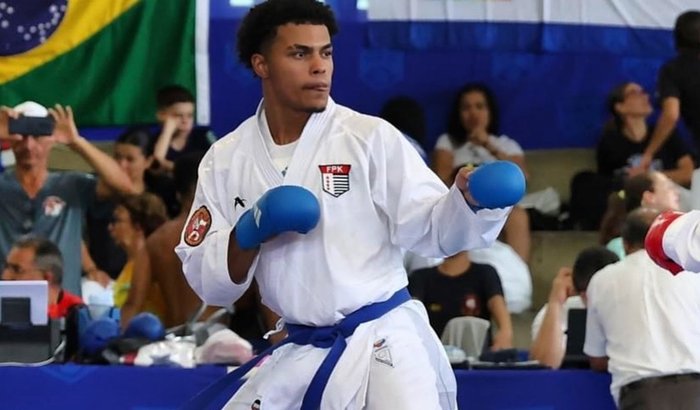 Comprar equipamento de karatê