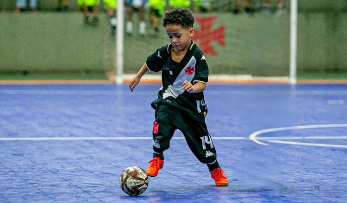 Vaquinha pros custos diários do Christopher