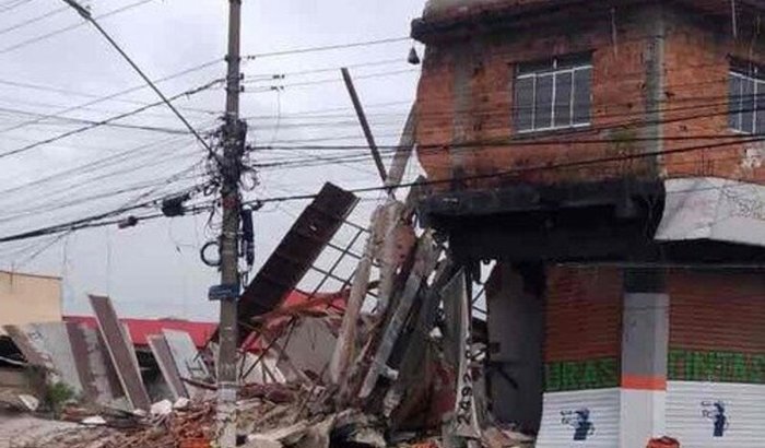 AJUDE A LOJA DA MANU