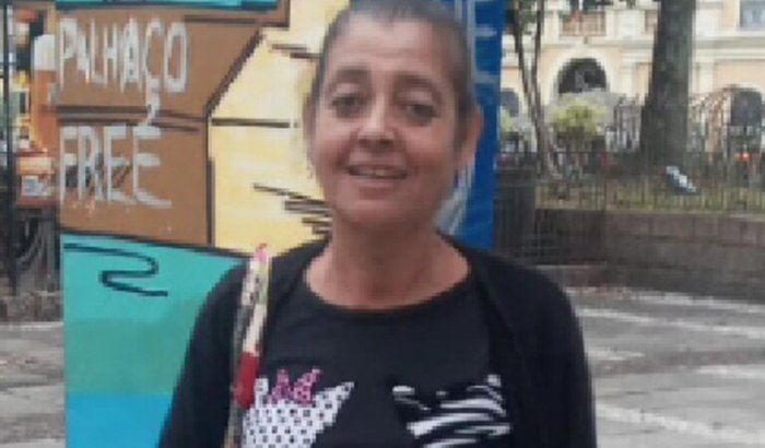 Ajuda para pagar a cremação de uma amiga.