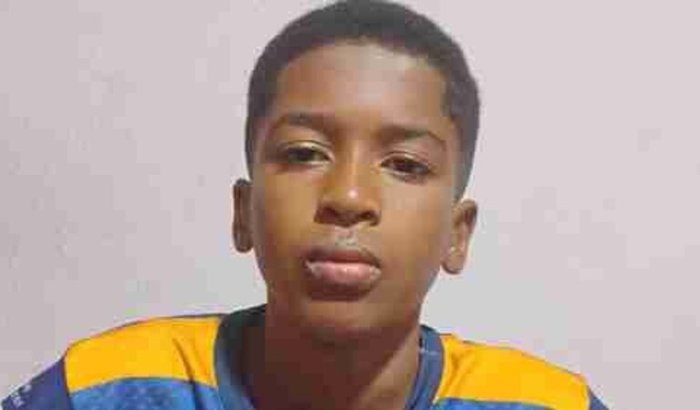 Preciso desse dinheiro para pagar minha avaliação de futebol