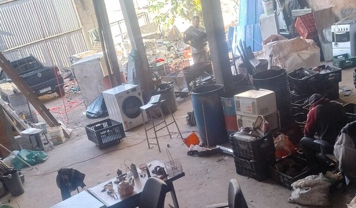 Ajuda a comprar uma prensa de Plástico, para o ferro velho 