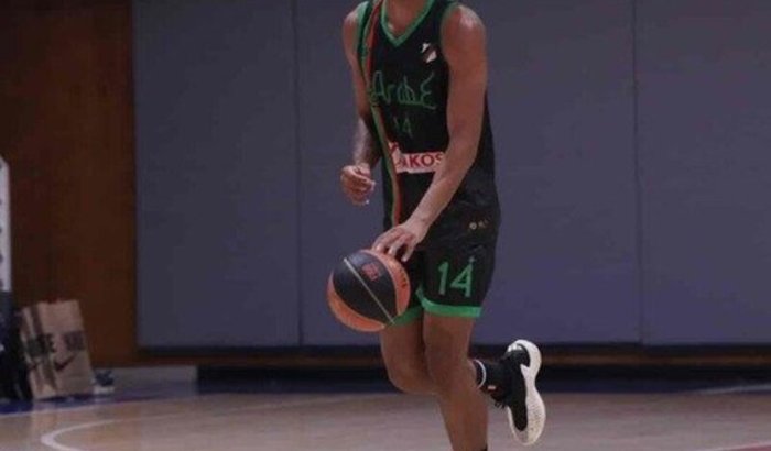 Ajuda para gastos no basquete !