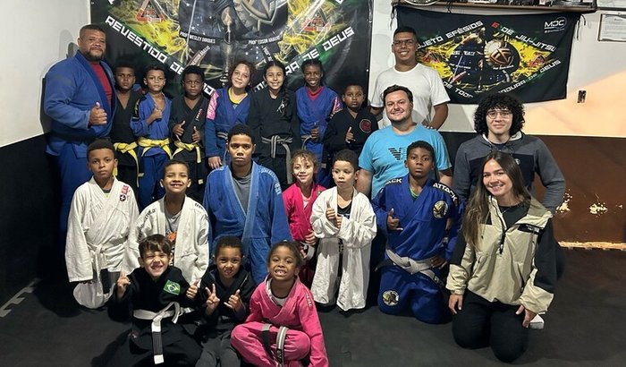 Ajudar na reforma do espaço do projeto social Efesios 6