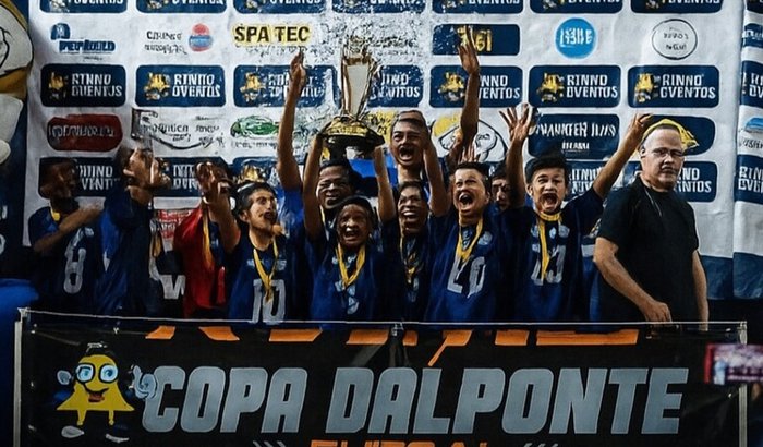 Ajudar o projeto social  itaipu futebol  clube 