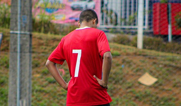 Ayuda para jugar fútbol profesional 