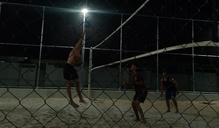 Vaquinha pra comprar bola de vôlei