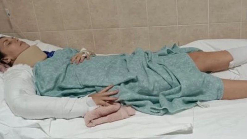 imagem da vaquinha Ajude Isabela a fazer cirurgia de urgência na coluna e clavícula em Lima no Peru