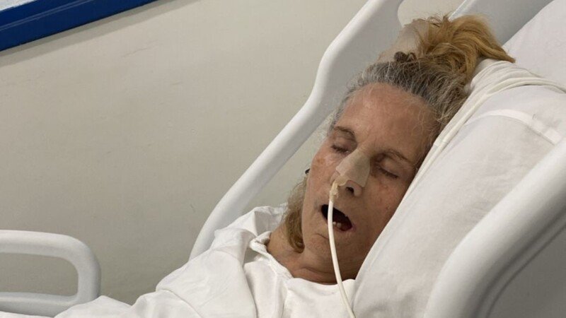 Ajuda para cuidar da minha mãe acamada estágio 4 do alzheimer.