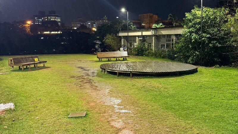 imagem da vaquinha Feitura dos bancos e jardim - Espaço  Paula Pivatto