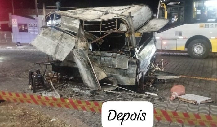 Reconstrução do Treiller Edu Lanches-Praça da Santa Casa Atibaia