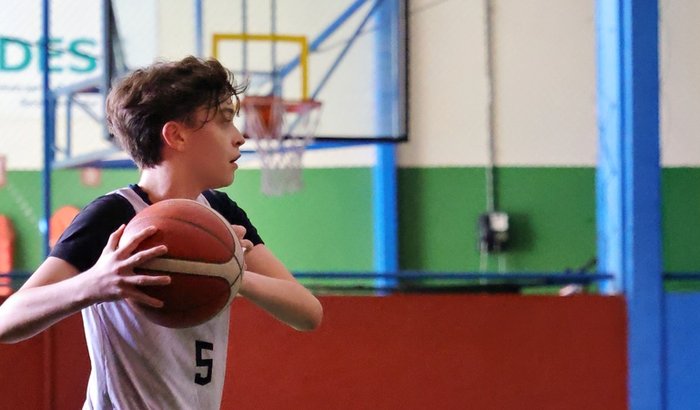 Ajuda para ir ao torneio Sul-Americano de basquete