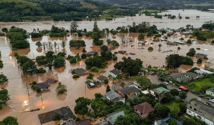 Ajude as famílias atingidas pelas enchentes no Rio Grande Do Sul