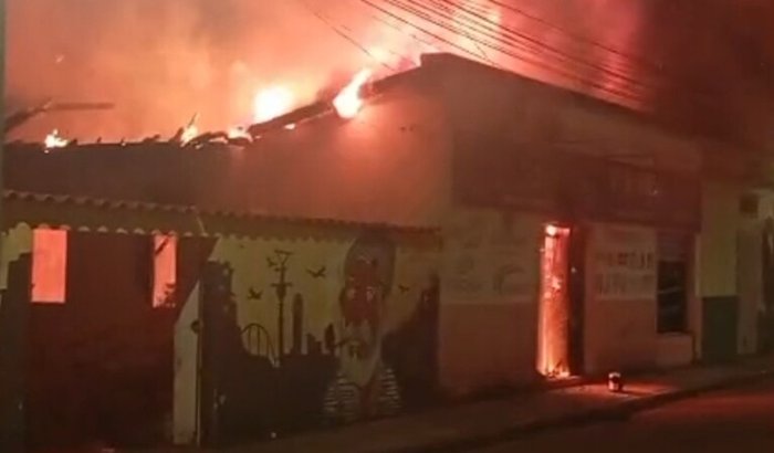 Prol da Eco Brito que foi incendiada.