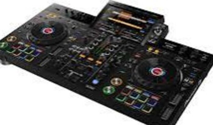 Discotecario Chefe De Família Precisa Repôr Aparelhagem