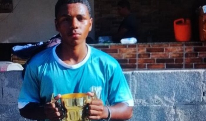 Ajuda para realizar o sonho do meu filho em jogar na Mic futeboll na Espanha