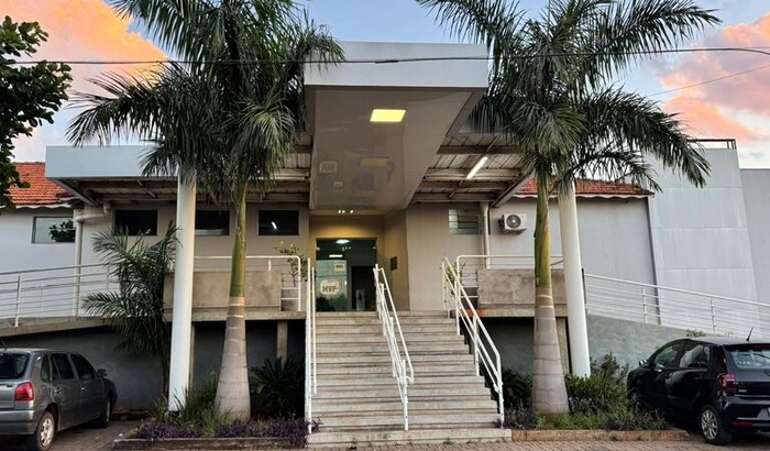 Ajude a manter esse hospital de pé!