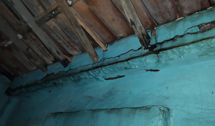 AJUDE NO CONSERTO URGENTE DA MINHA CASA